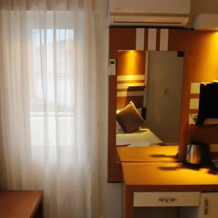 Heaven Ξενοδοχείο *